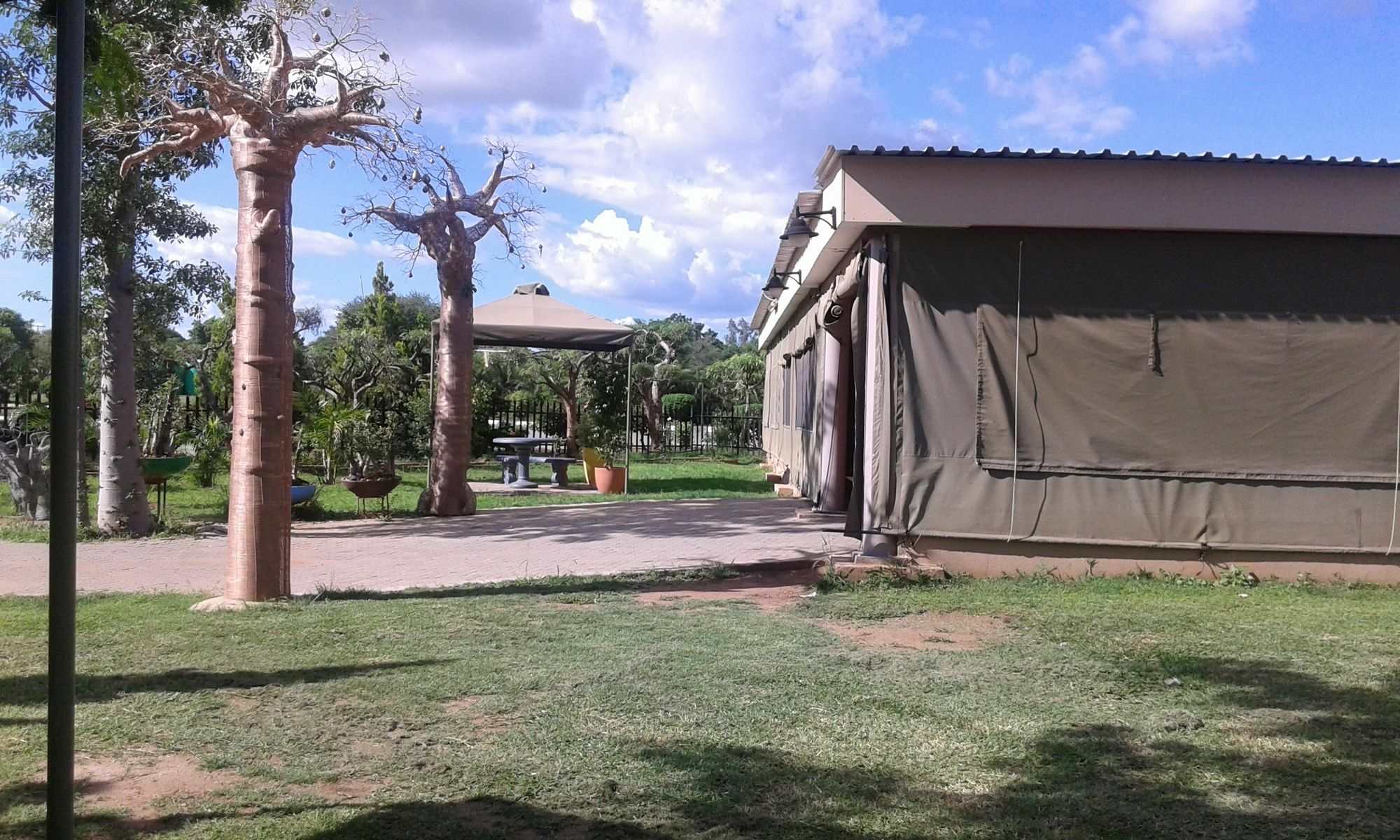 Adansonia Hotel Francistown Eksteriør bilde